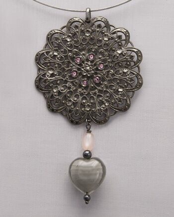 Collier soft grey princesse perle de verre coeur gris